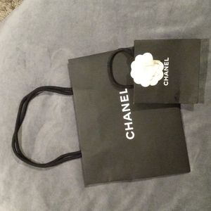 Authentic CHANEL Shopping bags (2)